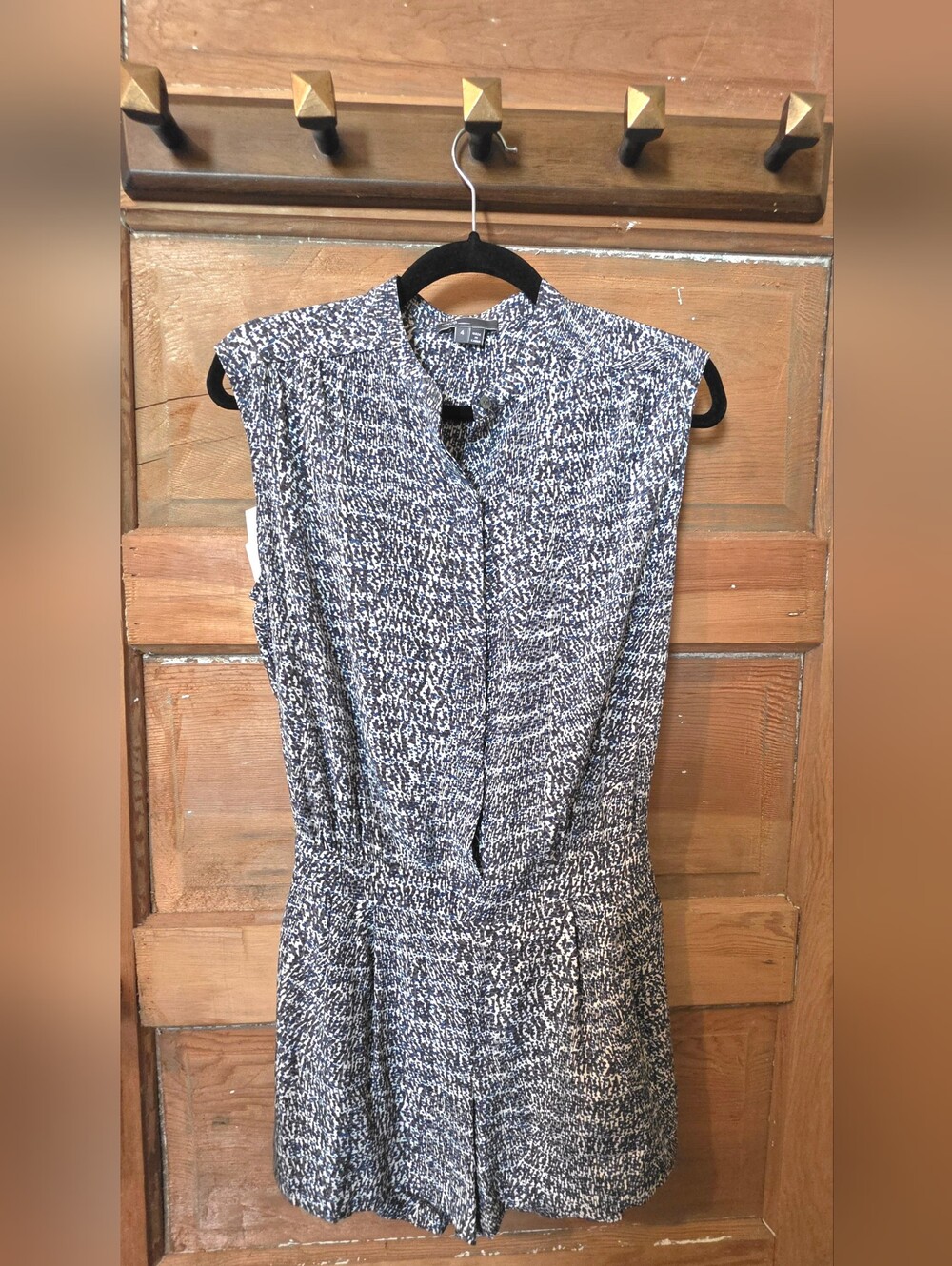Vince 100% Silk Static Print Sleeveless Romper Shorts Jumpsuit Gray Blue